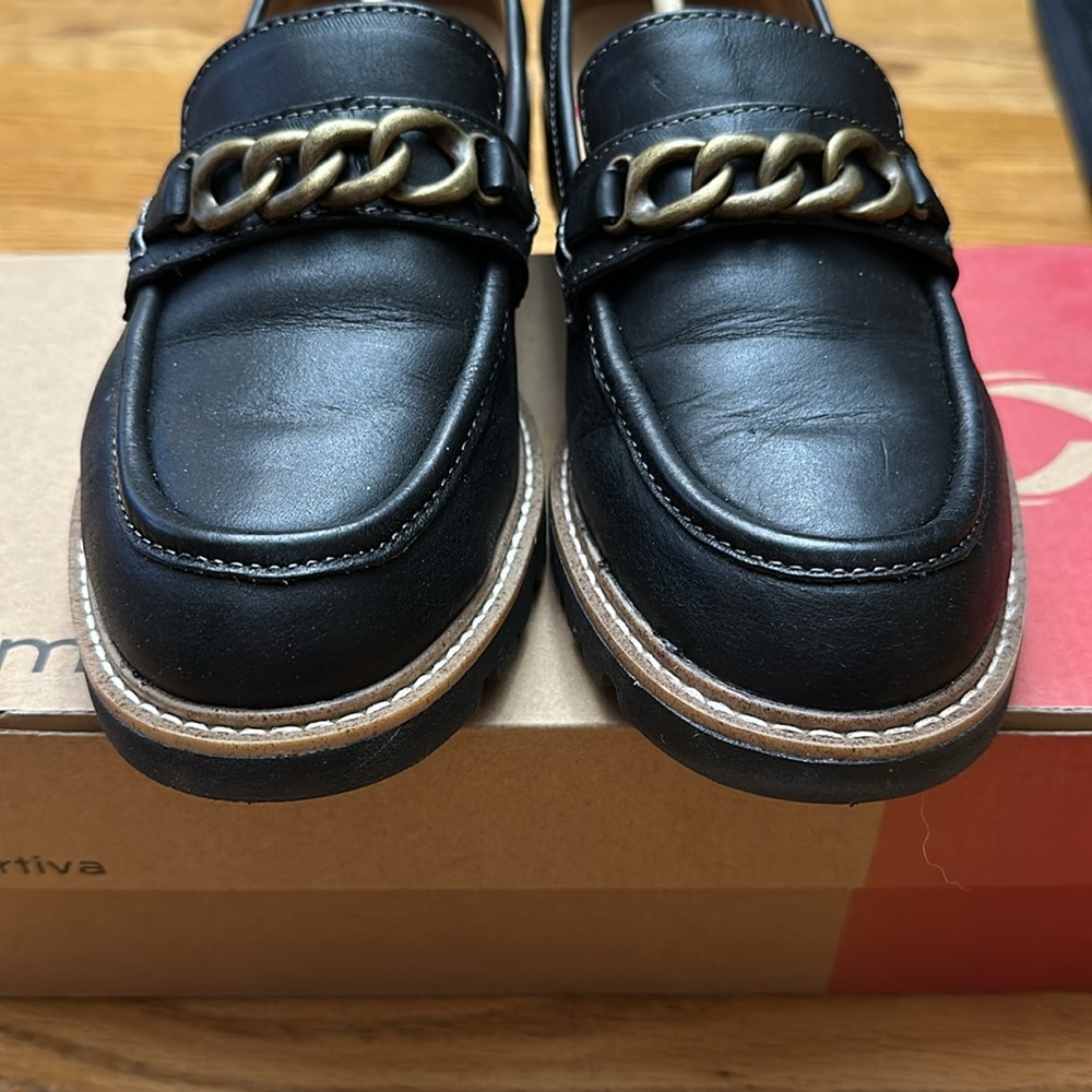 Women’s Comfortiva Linz Black Loafer - Picture 5 of 6